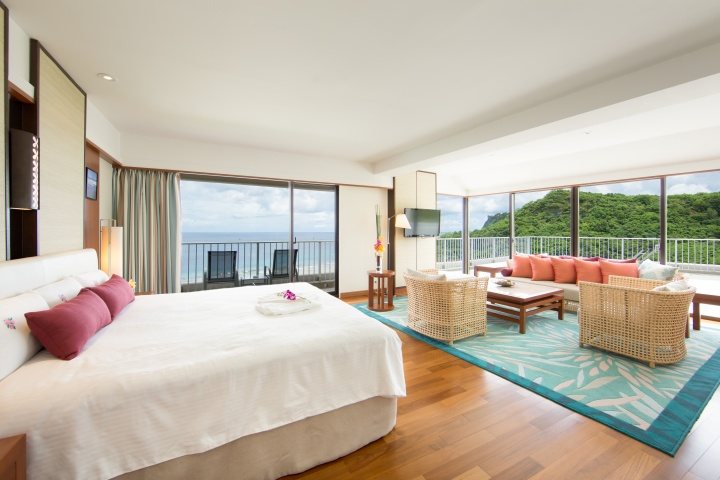 호텔 닛코 괌 Oceanfront Suite